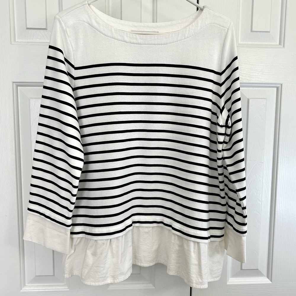 Ann Taylor LOFT 100% Cotton Black & White Striped Top w/ Ruffle Bottom Sz L
